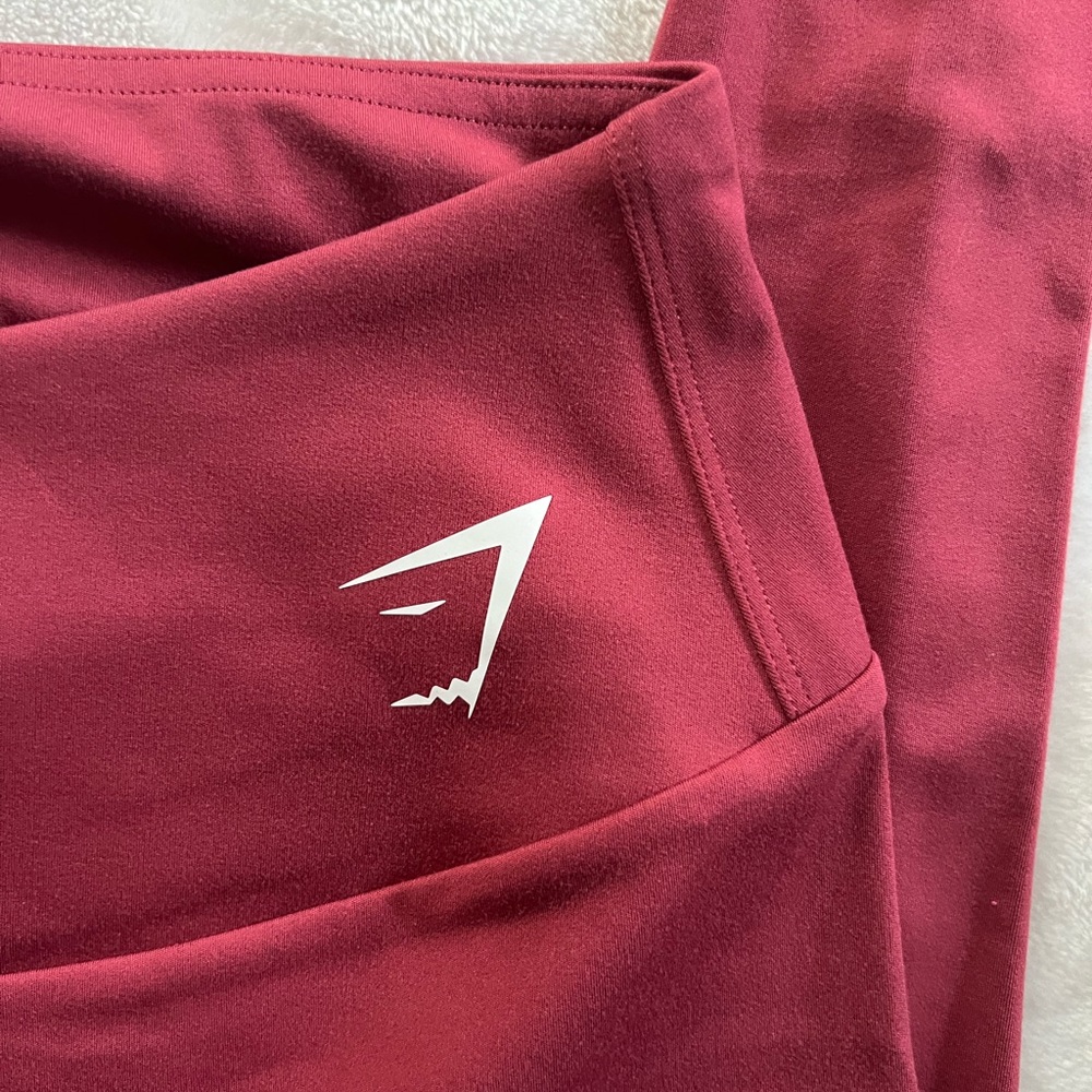 Gym shark leggings bundle with others to save $$$